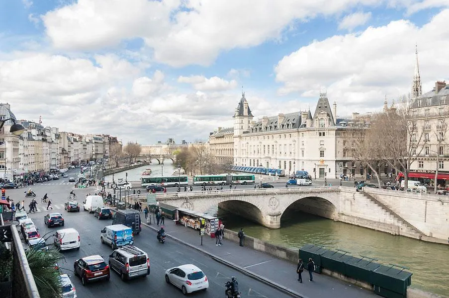 Two Bedroom Luxury Apartment - Balcony With View Of Notre Dame Paris 0*,  France