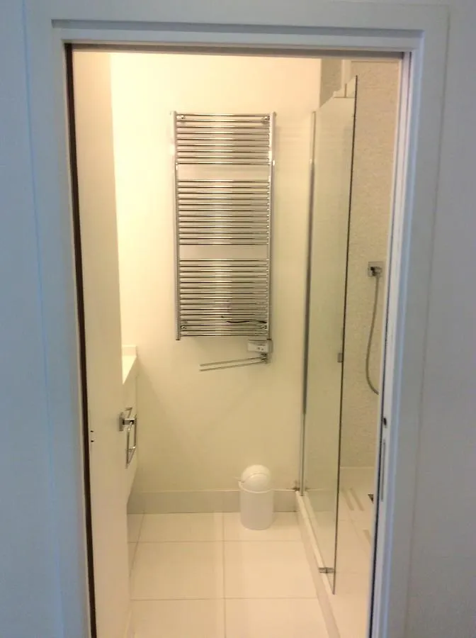 Two Bedroom Luxury Apartment - Balcony With View Of Notre Dame Paris